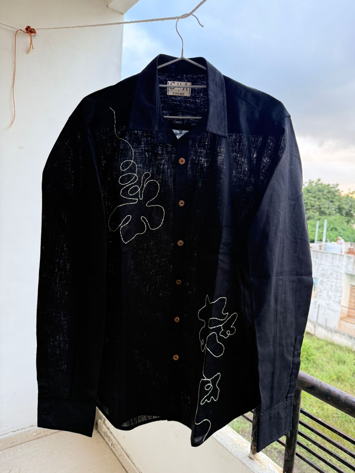 Noir Bloom